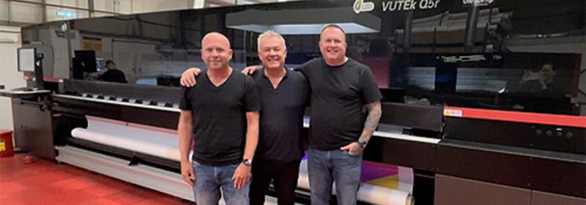 More Than Ten EFI VUTEK Inkjet Printers in UK Printing Factory